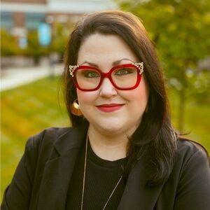 Meet your Posher, Stephanie